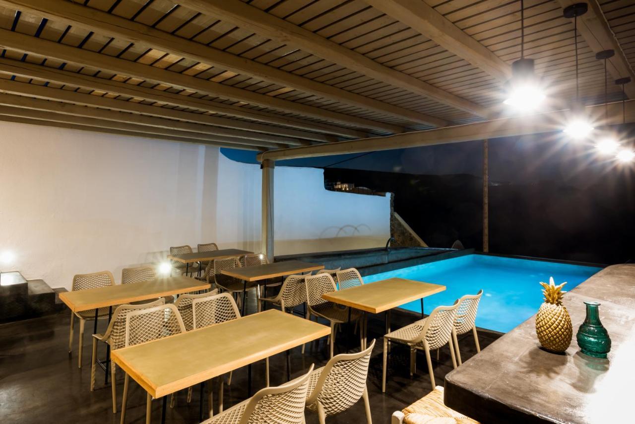 Sea Rock & Sky Private Residence Merchia Beach Экстерьер фото